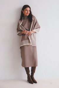 16376 Платье вязаное и палантин 