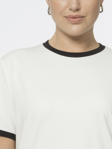 Футболка из вискозного трикотажа с кантом