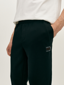 Брюки спортивные