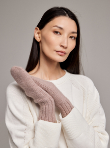 Варежки из ангоры PR 25045