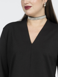 Трикотажная блуза с V-вырезом