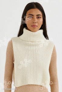 Воротник из 100% монгольской шерсти         (арт. 05125)