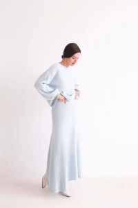 13897 Костюм с юбкой вязаный в нежно-голубом