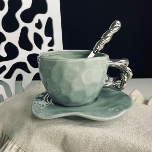 163-078 Чашка 280мл с блюдцем и ложкой в под.уп.(х24)Фарфор