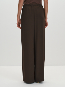 Прямые струящиеся брюки на резинке