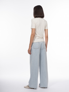 Широкие джинсы