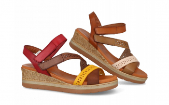 4565 - DIGODIGO
                SANDALIAS DE CUNA