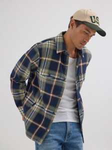 Men's Loose Fit Flap Pocket Plaid Overshirt