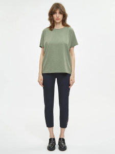 Укороченные приталенные брюки