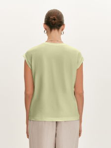 Футболка с цельнокроеным рукавом