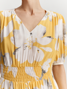 Платье со сборкой