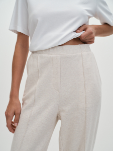 Брюки из меланжевого хлопка со стрелками