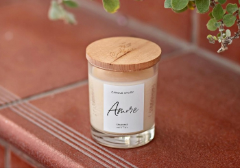 Свеча из натурального соевого воска с хлопковым фитилем и декоративной деревянной крышкой, аромат 