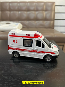 Металическая машина скорая медицинская помощь