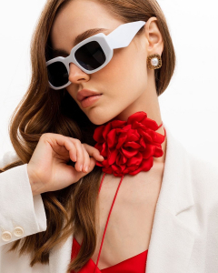 Колье-чокер с крупным цветком CHR004