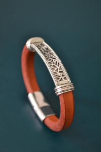 Браслеты на Руку