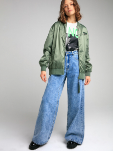 Ветровка женская