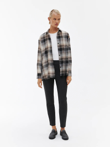 Укороченные зауженные брюки