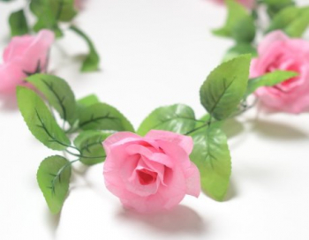Искусственные цветы, Гирлянда лиана с розами 9 голов (1010237)
