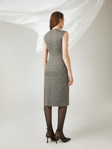 Платье футляр