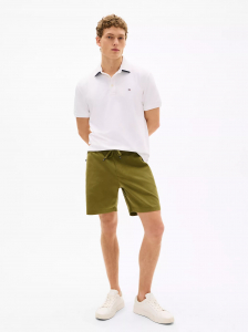 Regular Fit Under-Collar Logo Polo