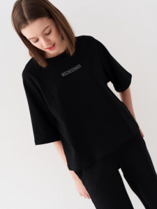 Комплект для девочки: футболка, брюки