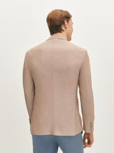 Пиджак с накладными карманами