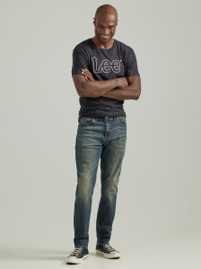 Men's Extreme Motion Athletic Tapered Leg Jean