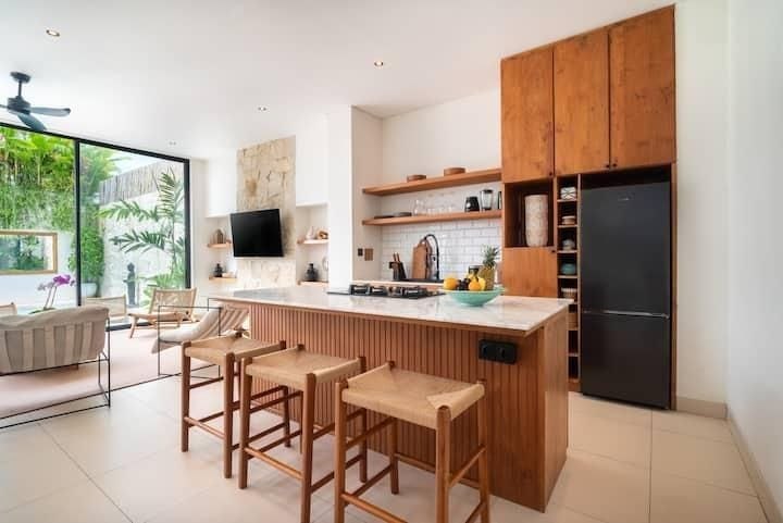 Villa in Canggu, Bali, Indonesia — 3 bedrooms — photo 1