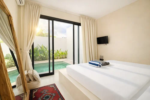 Villa in Canggu, Bali, Indonesia — 1 bedroom — photo 1