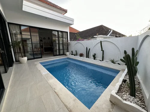 Villa in Canggu, Bali, Indonesia — 2 bedrooms — photo 1