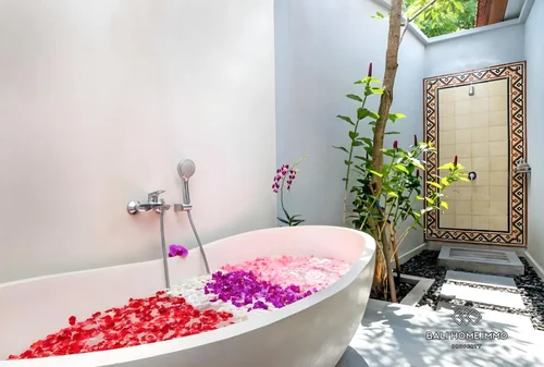 Villa in Ubud, Bali, Indonesia — 3 bedrooms — photo 2