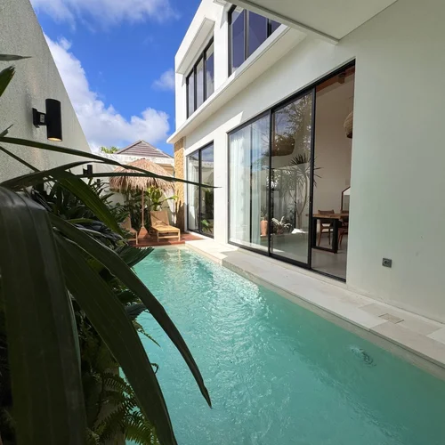 Villa in Ungasan, Bali, Indonesia — 2 bedrooms — photo 1