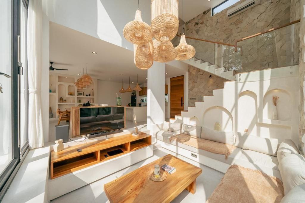 Villa in Canggu, Bali, Indonesia — 2 bedrooms — photo 1