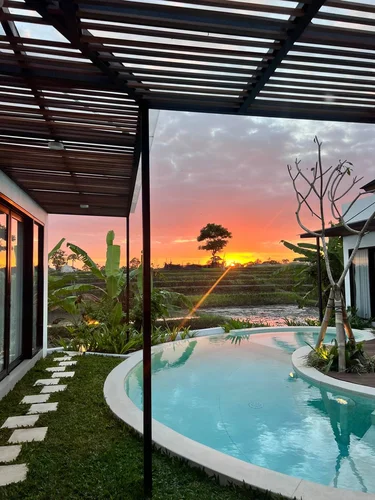 Villa in Kerobokan, Bali, Indonesia — 3 bedrooms — photo 1