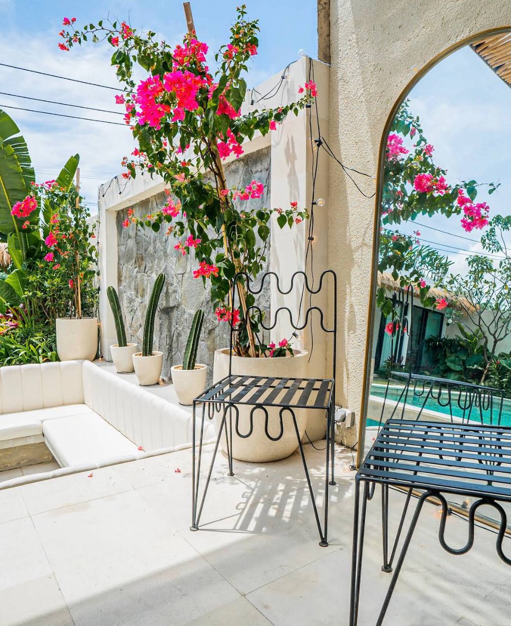 Villa in Canggu, Bali, Indonesia — 4 bedrooms — photo 1