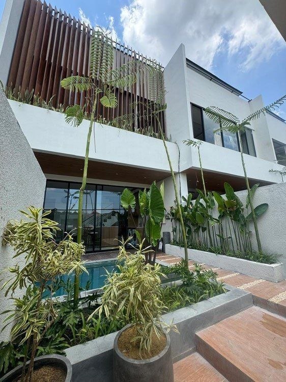 Villa in Canggu, Bali, Indonesia — 3 bedrooms — photo 1