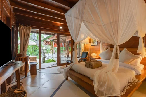 Villa in Canggu, Bali, Indonesia — 4 bedrooms — photo 2