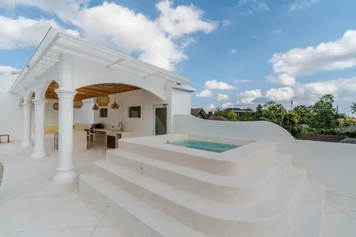 Villa in Canggu, Bali, Indonesia — 4 bedrooms — photo 2