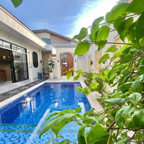 Villa in Canggu, Bali, Indonesia — 2 bedrooms — photo 1