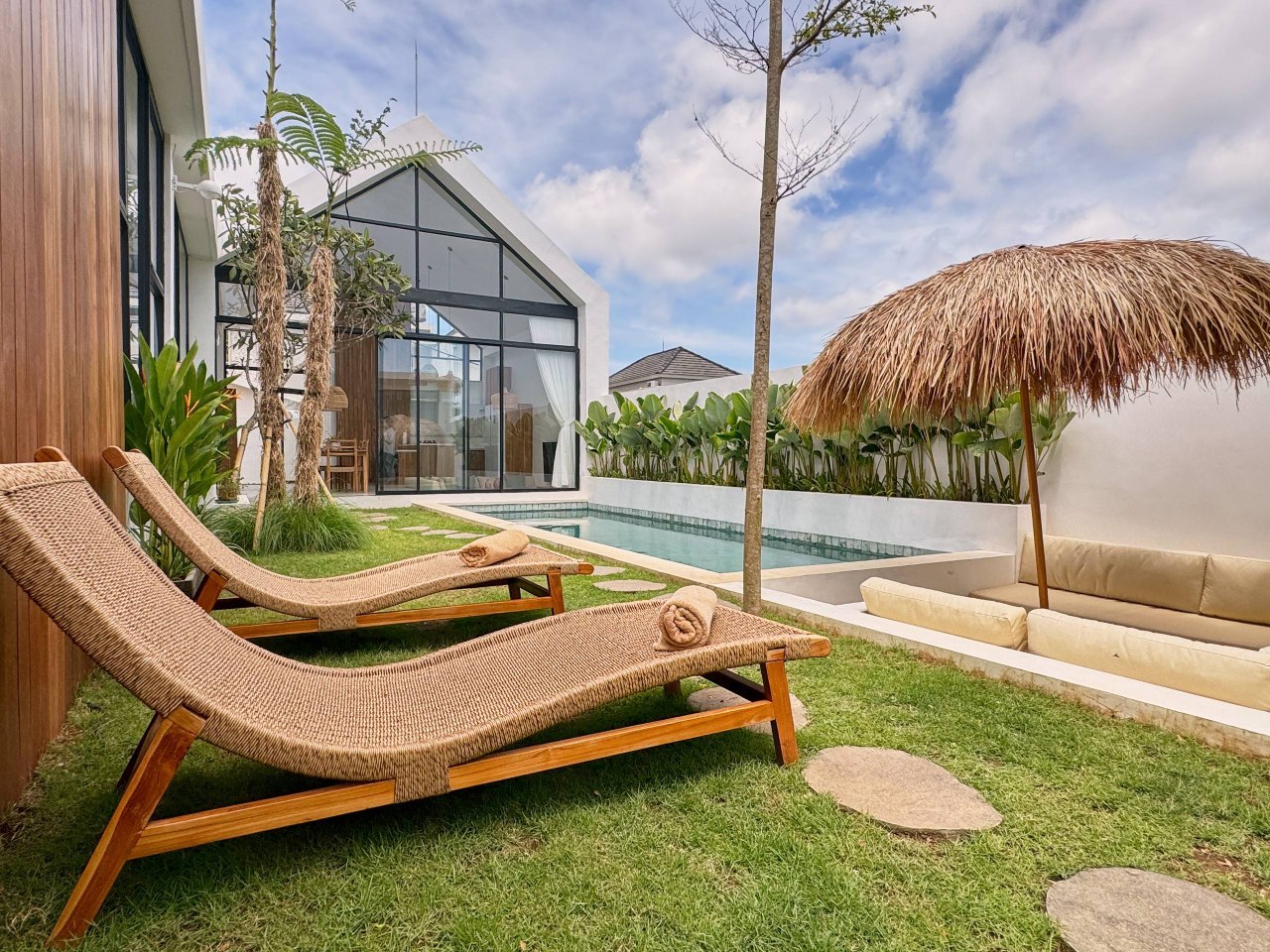Villa in Ungasan, Bali, Indonesia — 2 bedrooms — photo 1