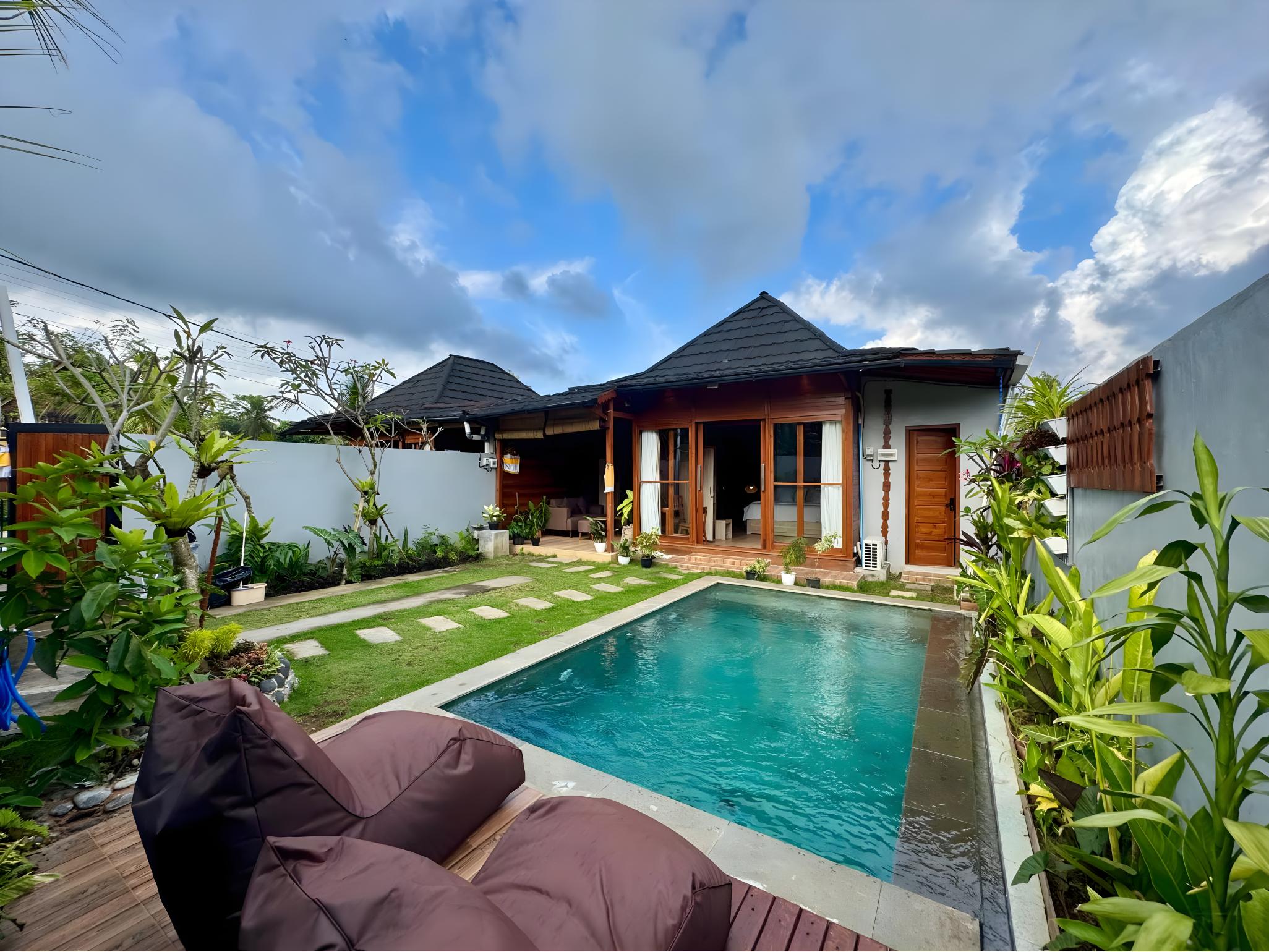 Villa in Ubud, Bali, Indonesia — 1 bedroom — photo 1