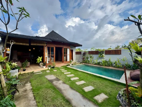 Villa in Ubud, Bali, Indonesia — 1 bedroom — photo 2