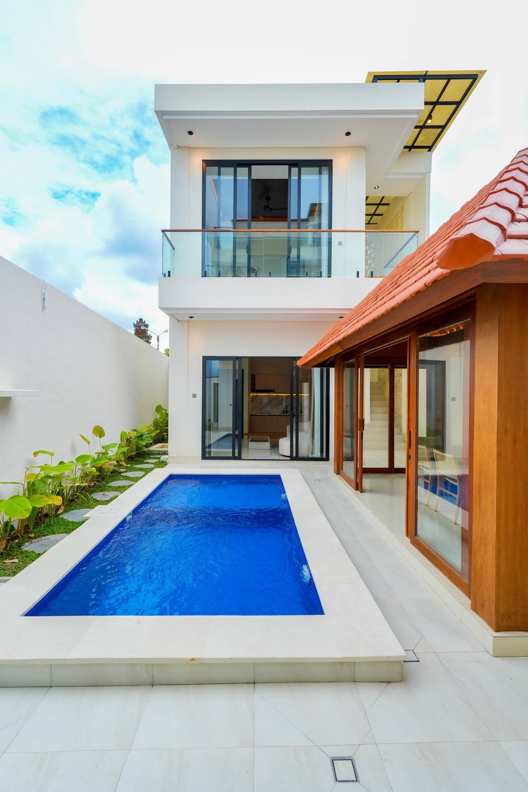 Villa in Canggu, Bali, Indonesia — 3 bedrooms — photo 1