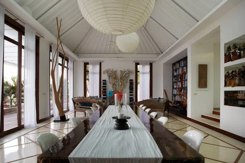 Villa in Canggu, Bali, Indonesia — 7 bedrooms — photo 8