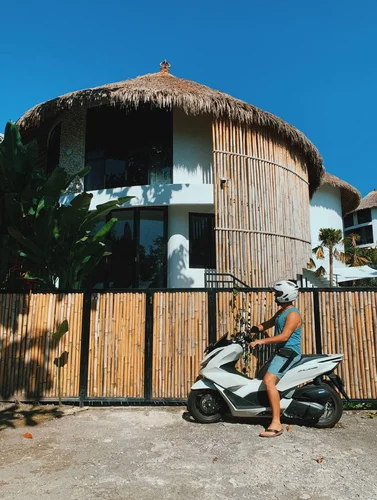 Villa in Ungasan, Bali, Indonesia — 3 bedrooms — photo 2