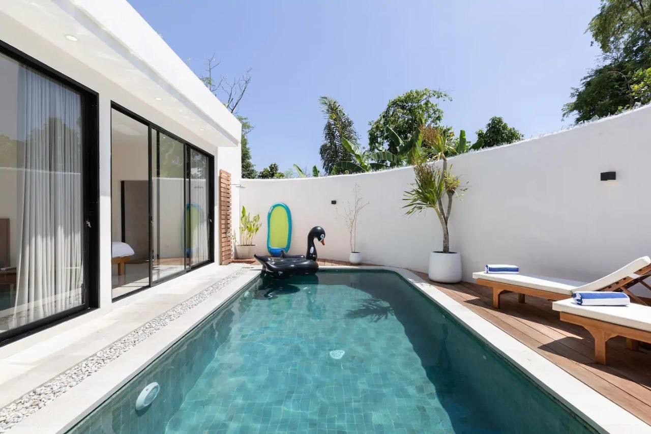 Villa in Kerobokan, Bali, Indonesia — 2 bedrooms — photo 1