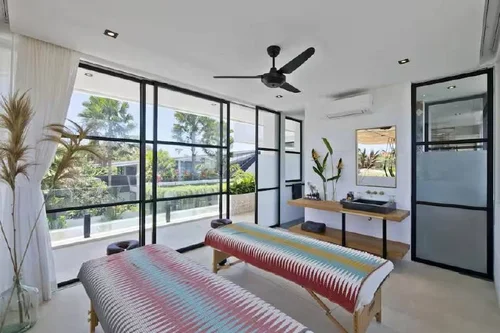 Villa in Canggu, Bali, Indonesia — 6 bedrooms — photo 10