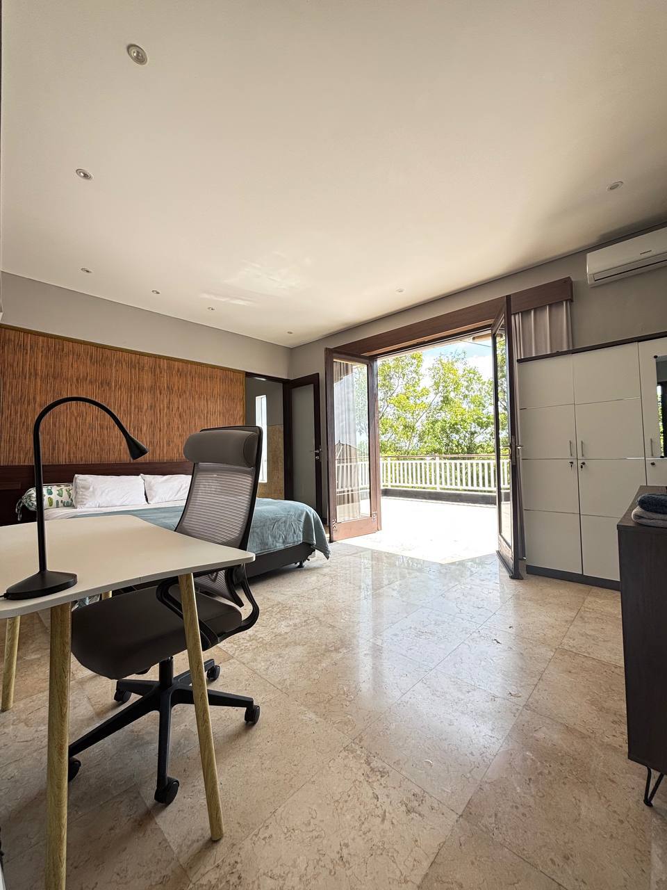 Villa in Uluwatu, Bali, Indonesia — 3 bedrooms — photo 1