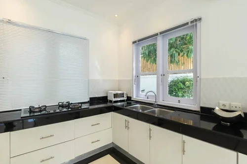 Villa in Seminyak, Bali, Indonesia — 2 bedrooms — photo 7